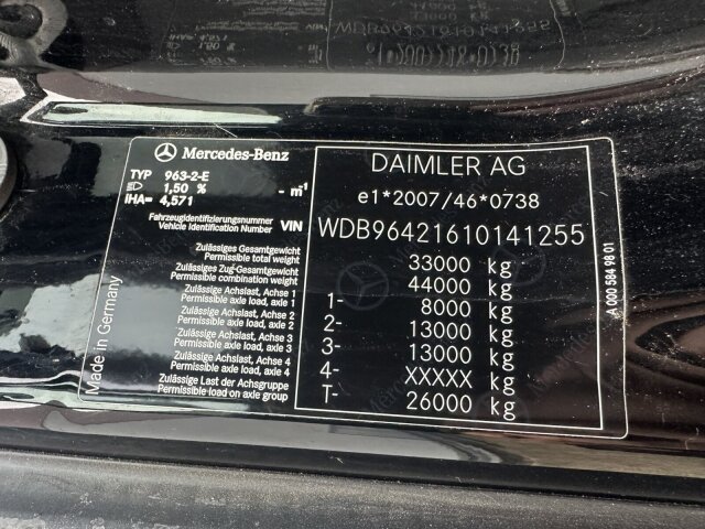 Mercedes-Benz Arocs