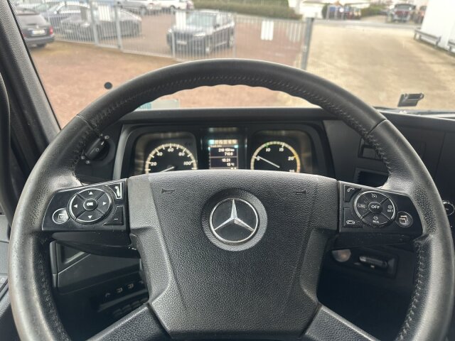 Mercedes-Benz Arocs