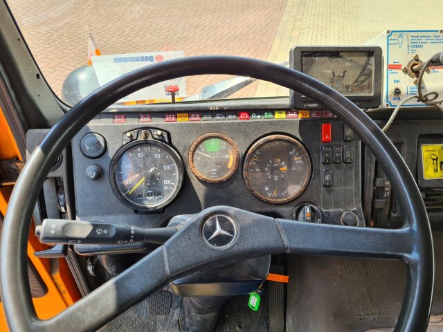 Mercedes-Benz -