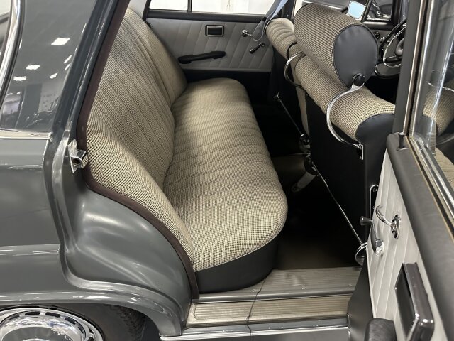 Mercedes-Benz 190
