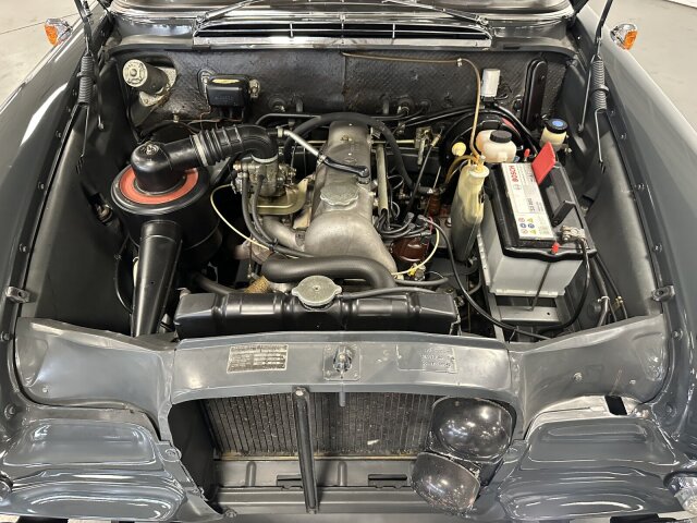 Mercedes-Benz 190