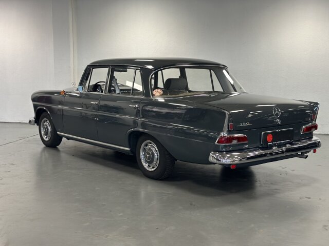 Mercedes-Benz 190