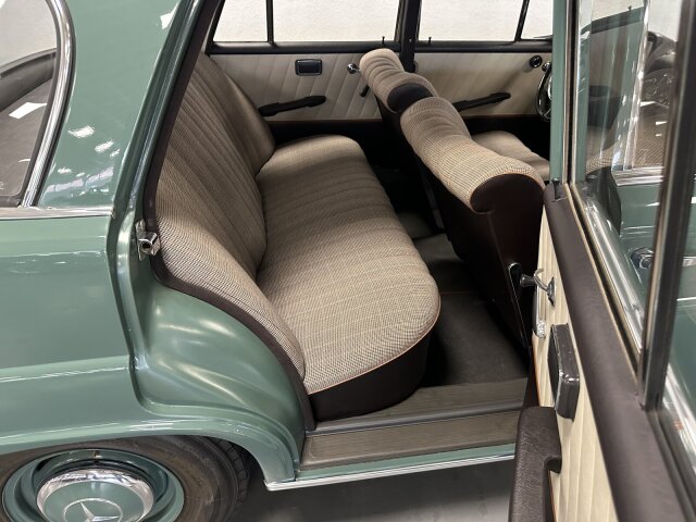 Mercedes-Benz 190