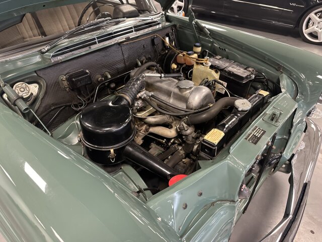 Mercedes-Benz 190