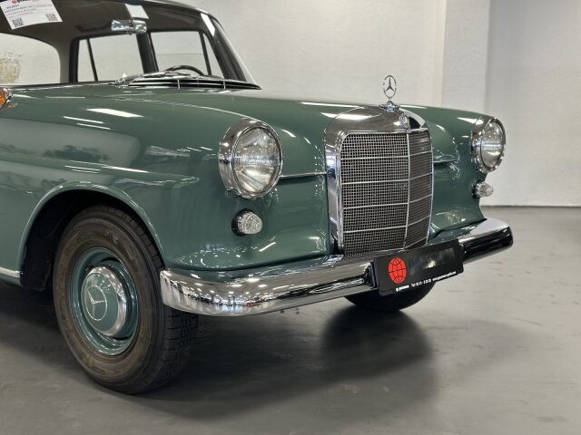 Mercedes-Benz 190