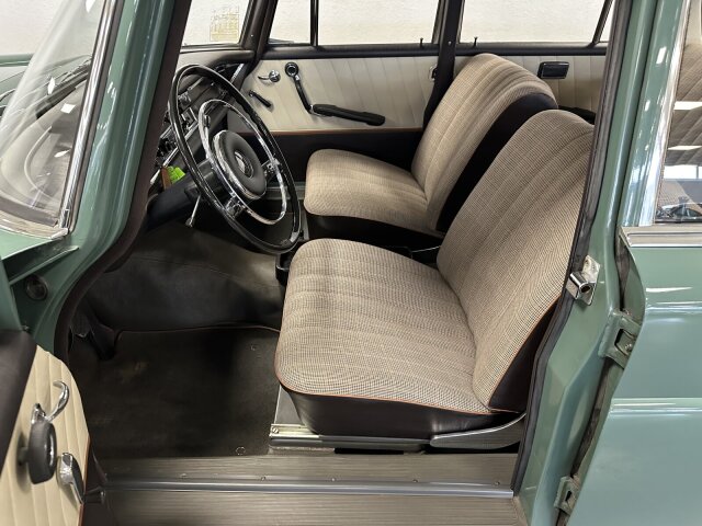 Mercedes-Benz 190