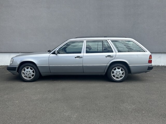 Mercedes-Benz 300