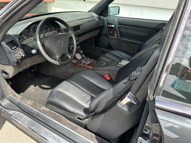 Mercedes-Benz SL 300