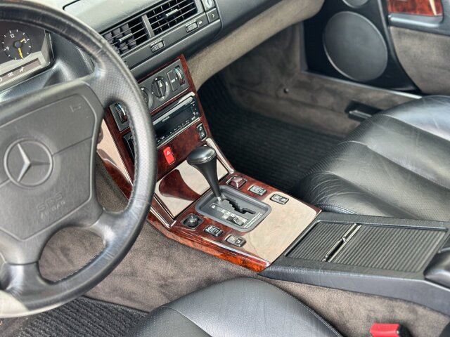Mercedes-Benz SL 300