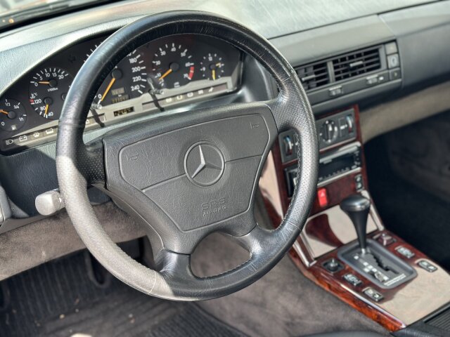 Mercedes-Benz SL 300