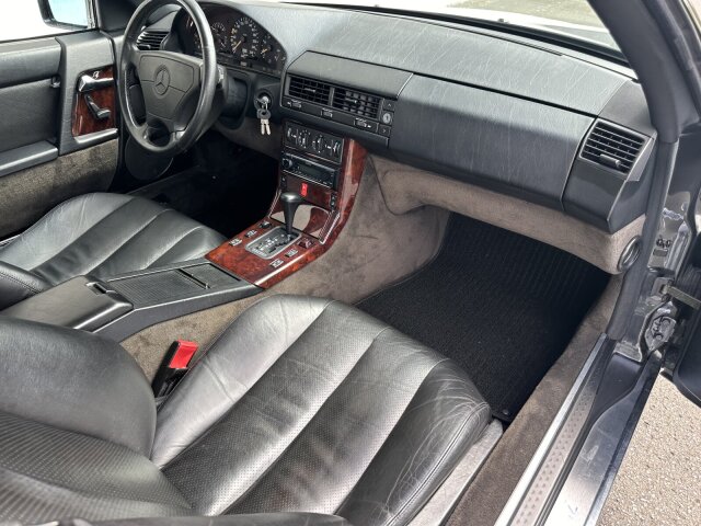 Mercedes-Benz SL 300