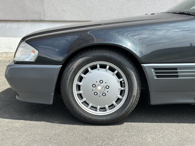 Mercedes-Benz SL 300