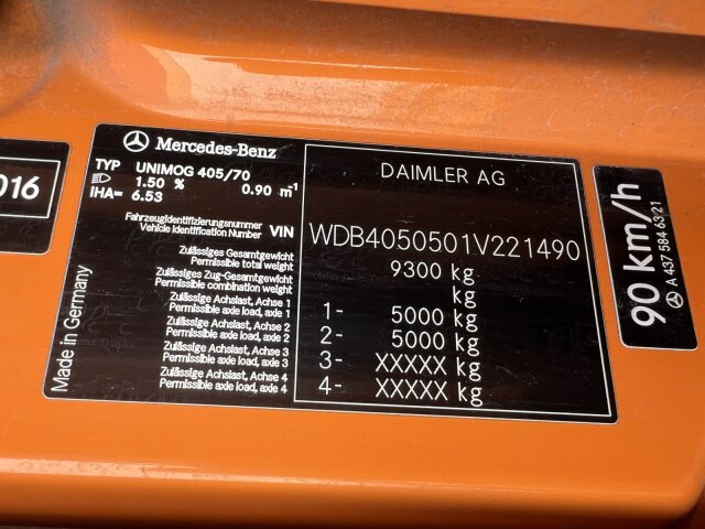 Unimog U