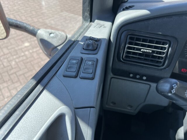 Unimog U