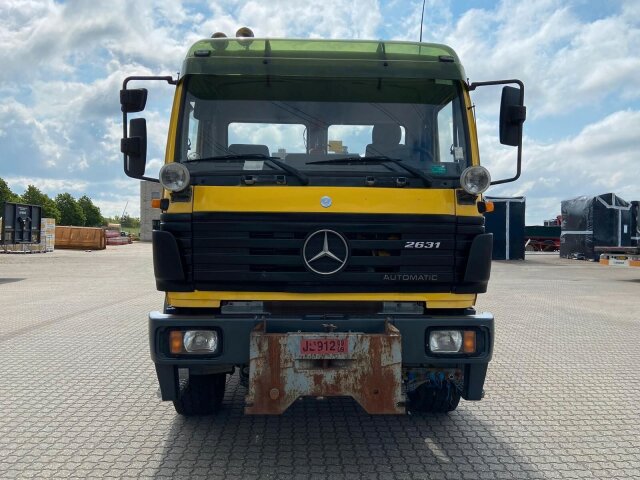 Mercedes-Benz -