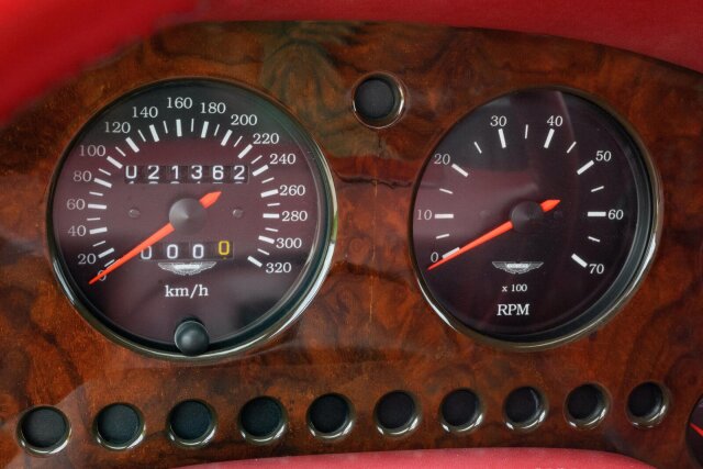 Aston Martin Virage