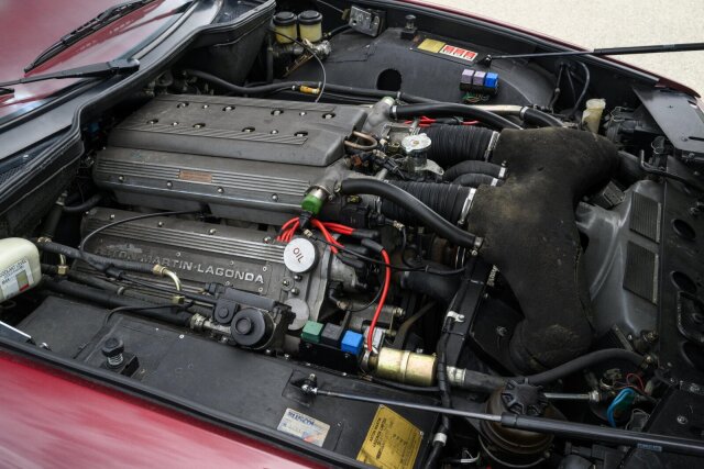 Aston Martin Virage