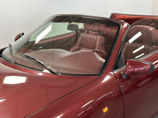 Aston Martin Virage