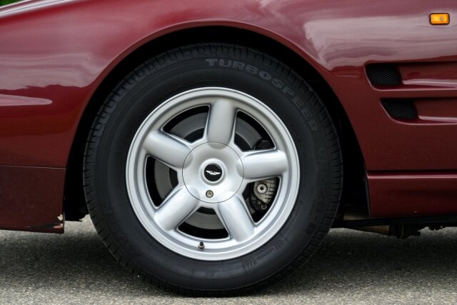 Aston Martin Virage