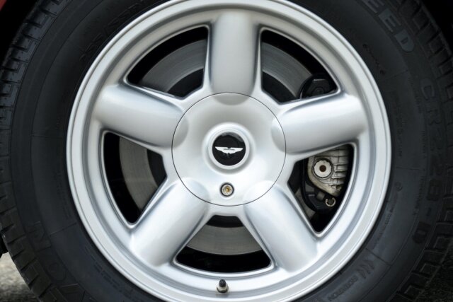 Aston Martin Virage
