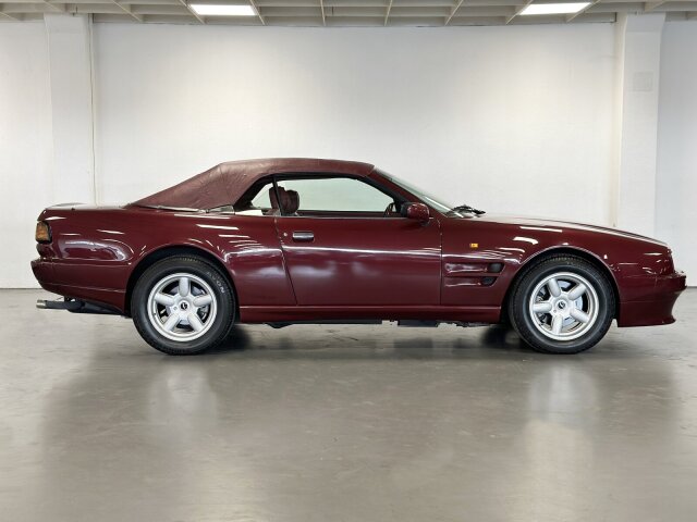 Aston Martin Virage