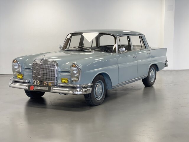 Mercedes-Benz220 SEB Heckflosse Limousine W111 mehrfach verfügbar!