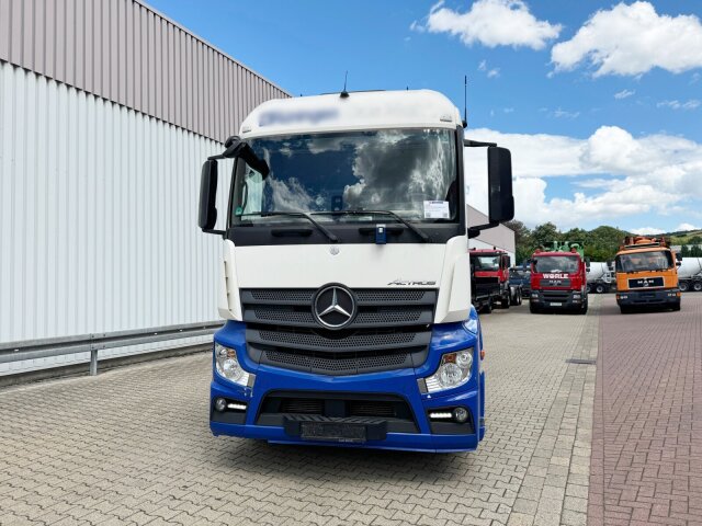 Mercedes-Benz -