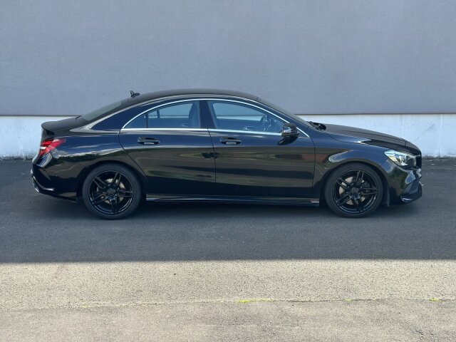 Mercedes-Benz CLA 220