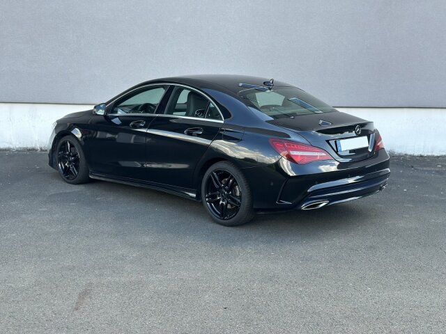 Mercedes-Benz CLA 220