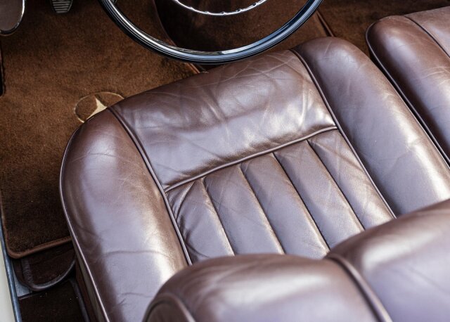 Mercedes-Benz 300