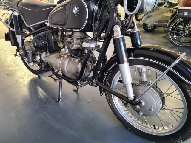 BMW R