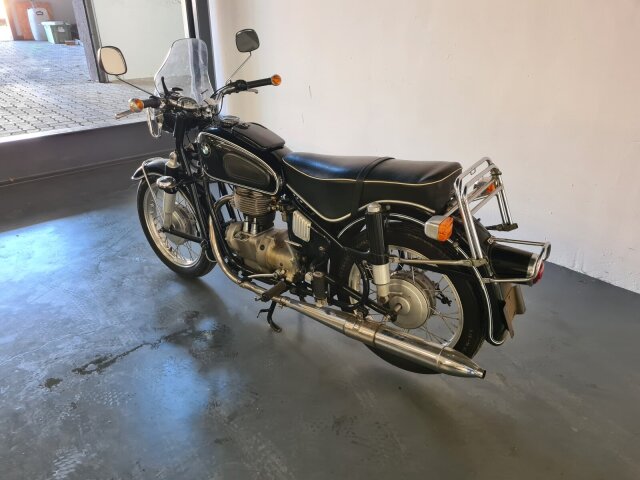 BMW R