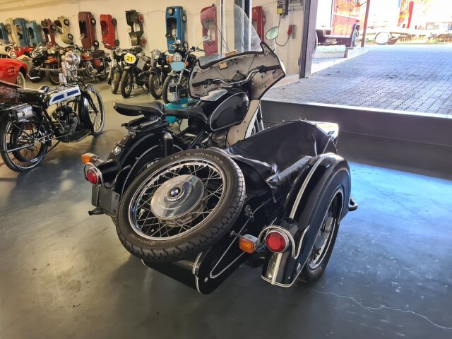 BMW R