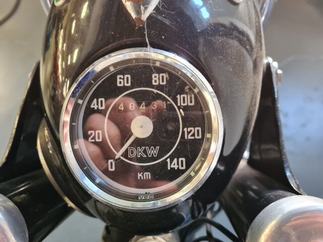DKW -
