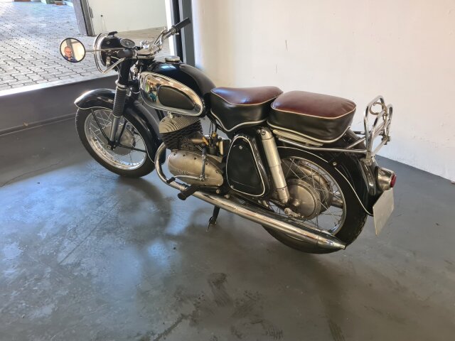 DKW -