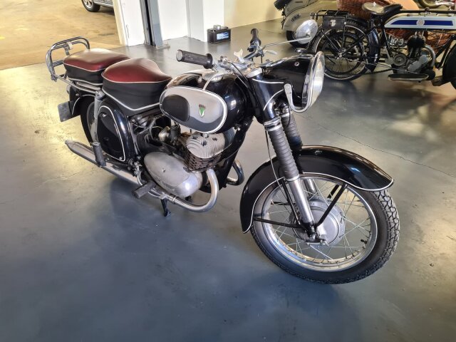 DKW -
