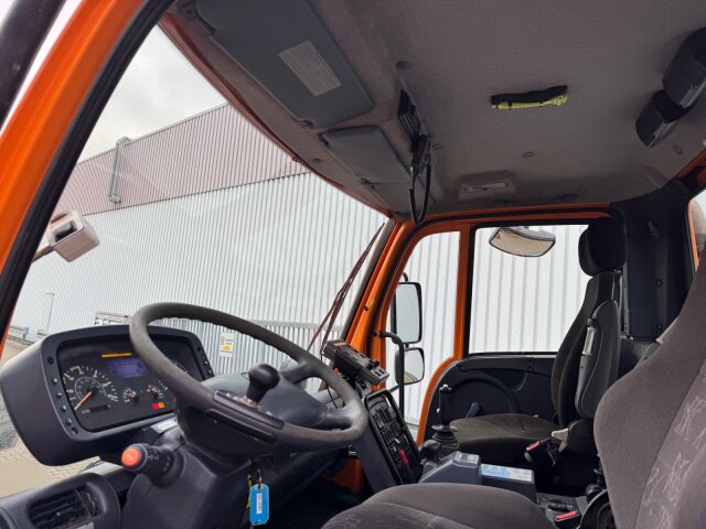 Unimog U