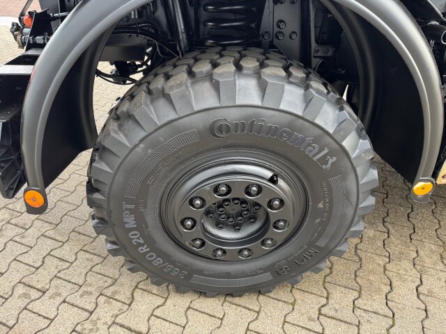 Unimog U
