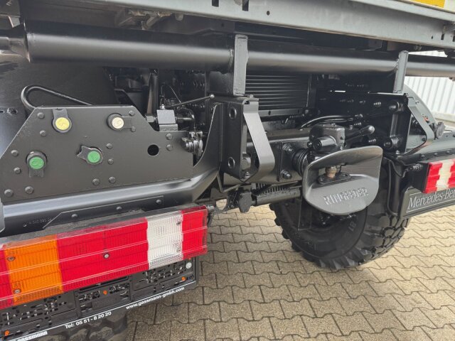 Unimog U