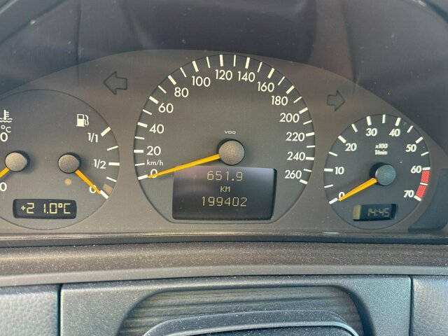 Mercedes-Benz E 430