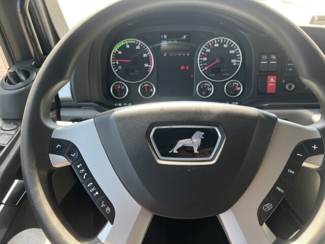 MAN TGX