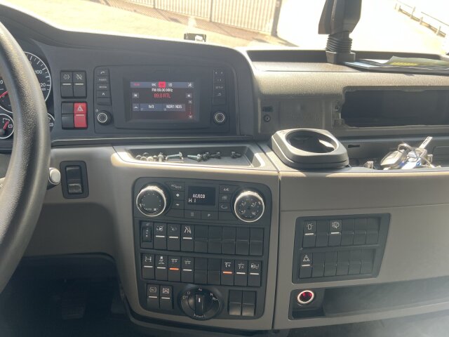MAN TGX