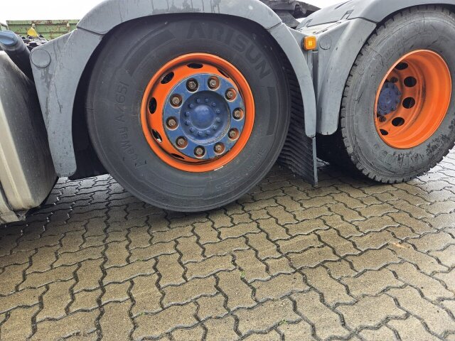 MAN TGX
