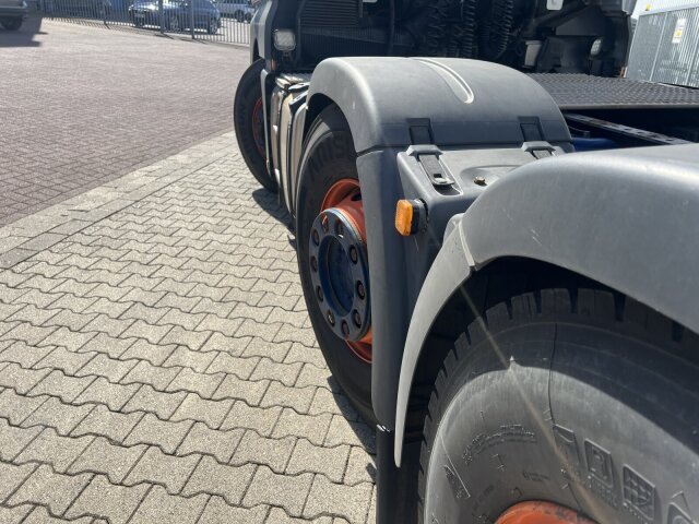 MAN TGX