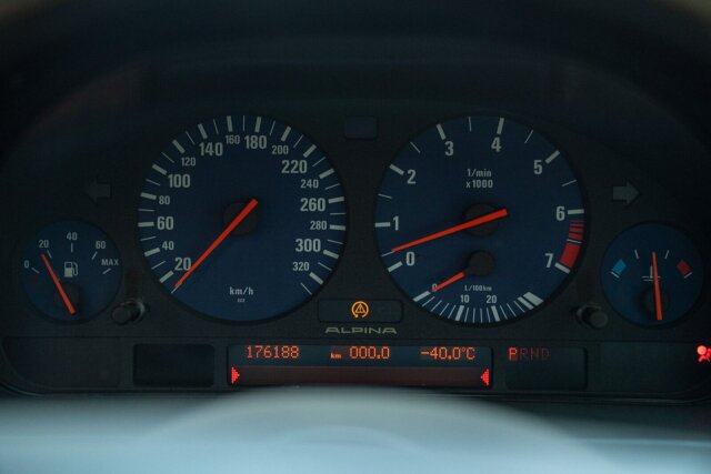 Alpina B10