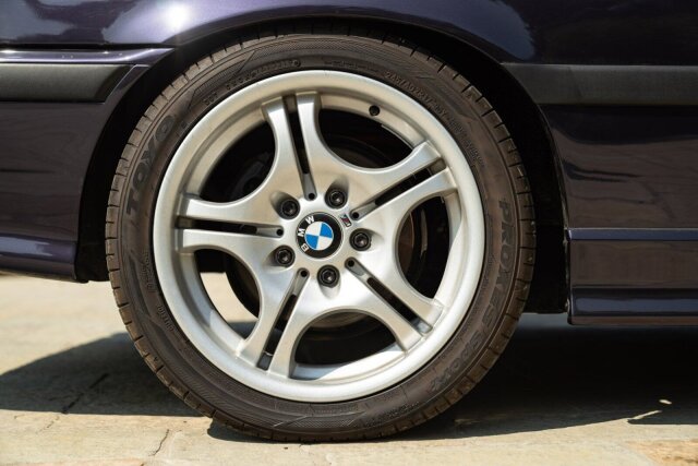 BMW 320 i