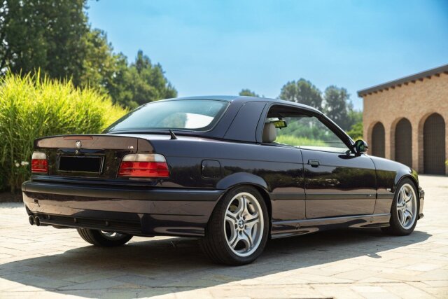 BMW 320 i
