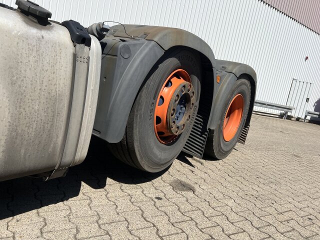 MAN TGX