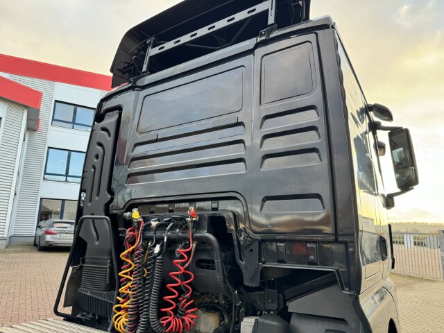 MAN TGX