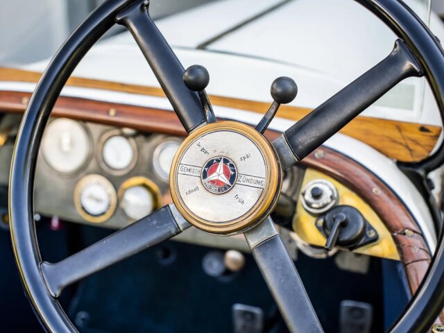 Mercedes-Benz -